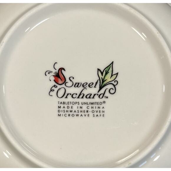 Sweet Orchard 8 3/8” Individual Pasta Bowl by Tabletops Unlimited Fruit & Leaves - Picture 3 of 3